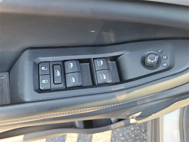 2023 Jeep Grand Cherokee Limited photo 9