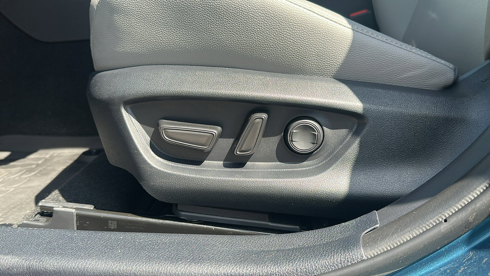 2025 Toyota Camry XLE photo 10