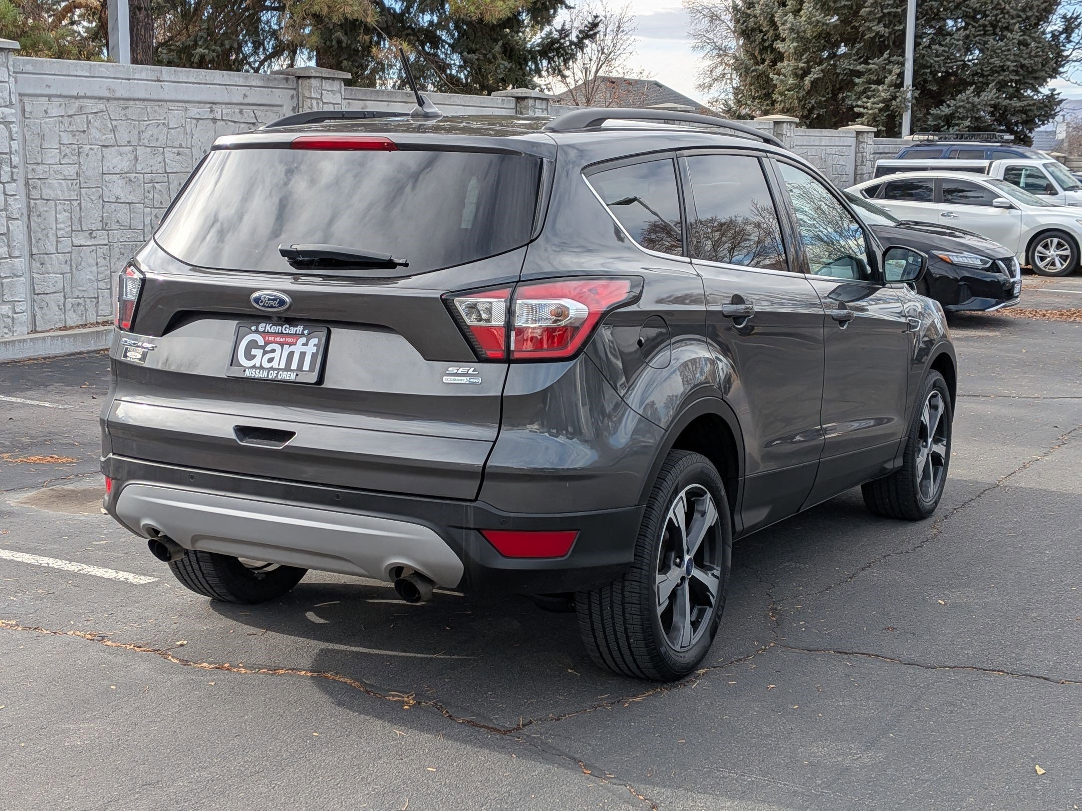 2018 Ford Escape SEL photo 3