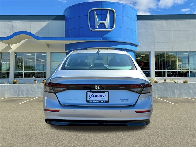 2025 Honda Accord Hybrid Touring photo 3