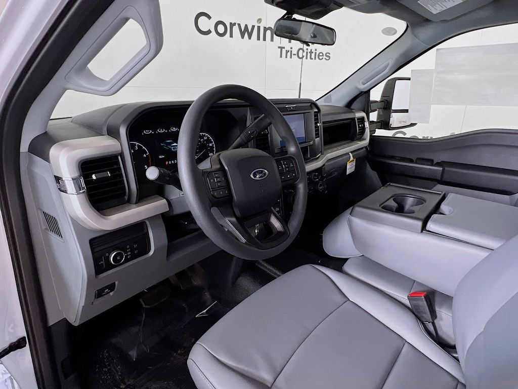 2026 Ford F-250 XL photo 3