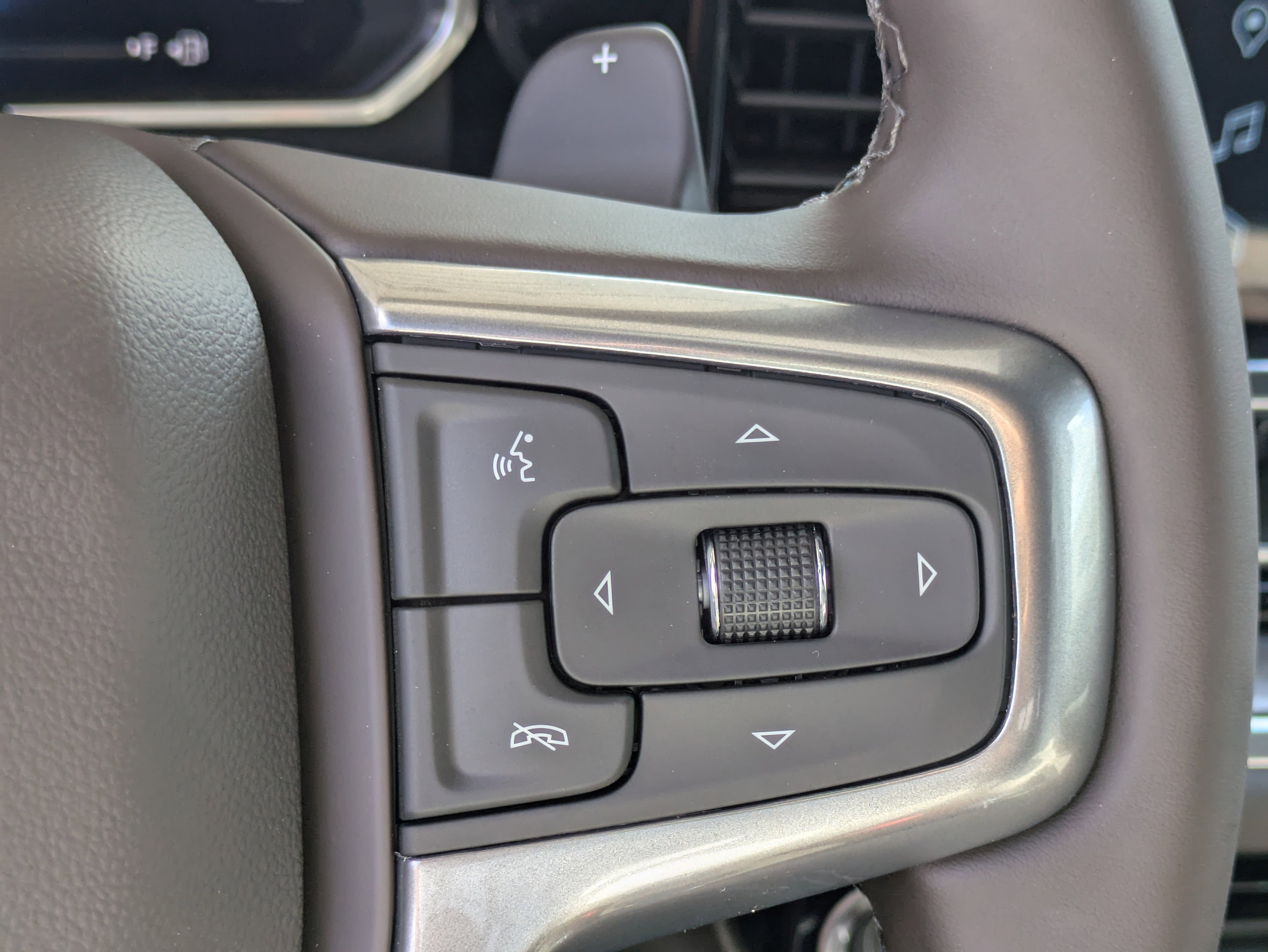 2026 Chevrolet Silverado 1500 LTZ photo 3