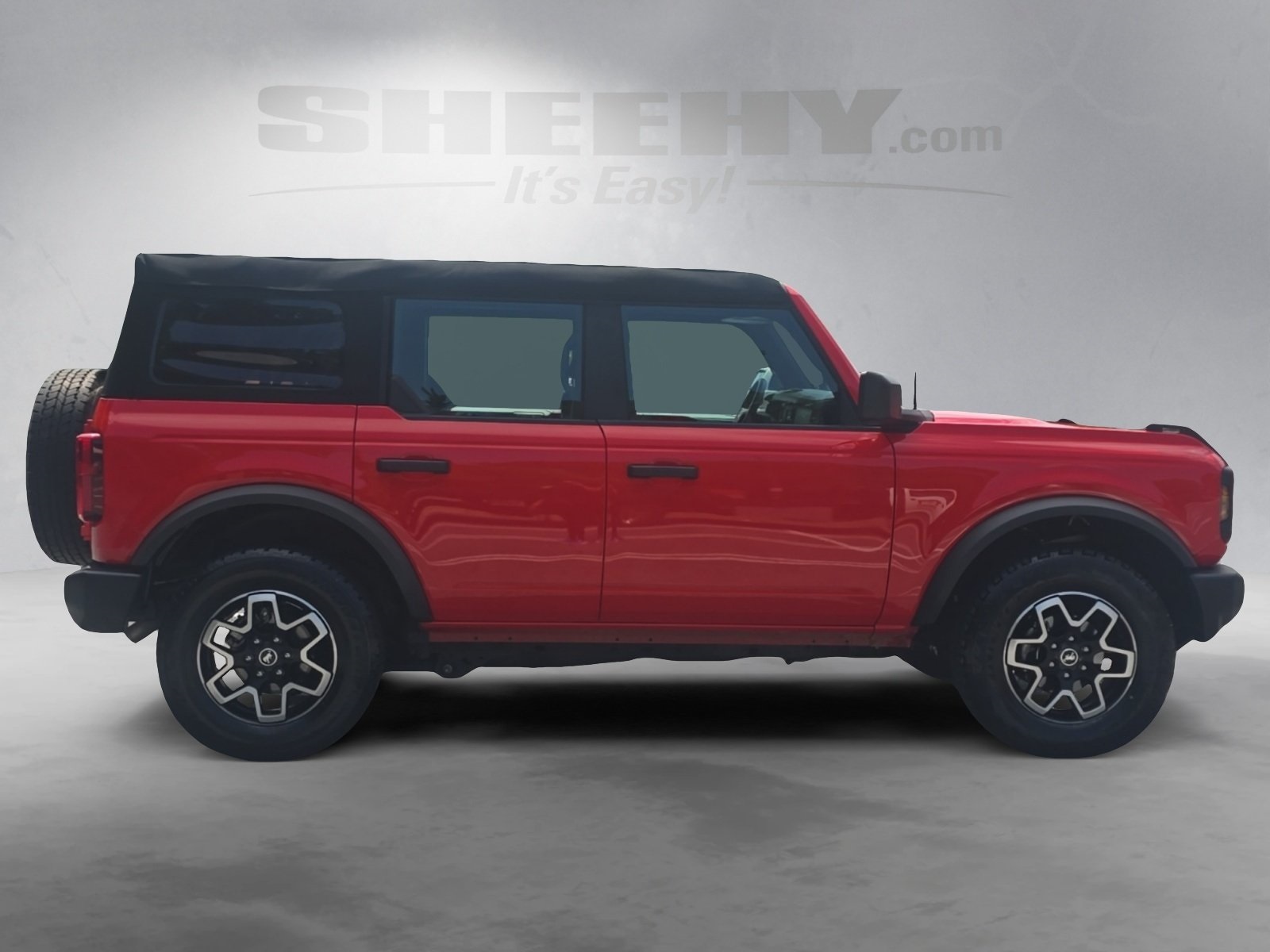 2023 Ford Bronco Base photo 11
