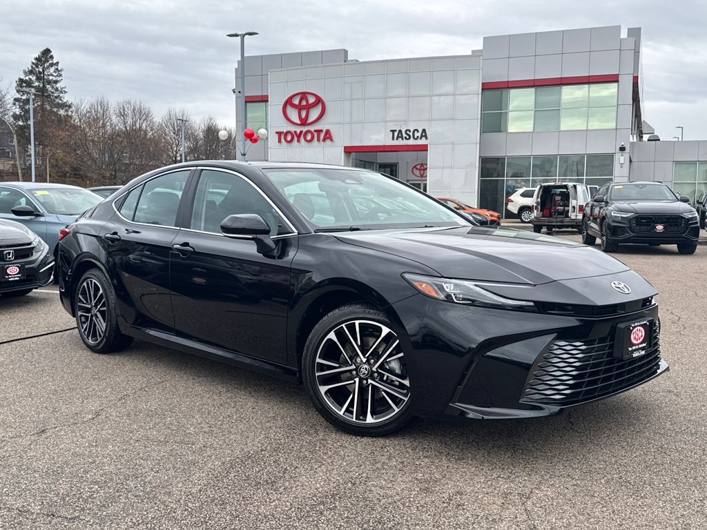 2026 Toyota Camry XLE's photo