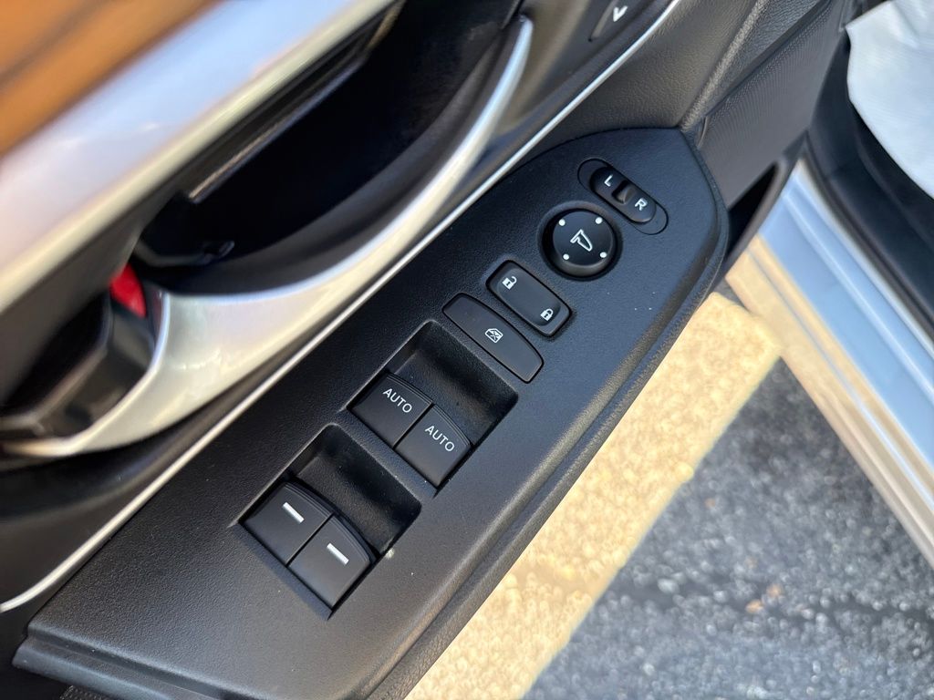2020 Honda CR-V EX-L photo 10