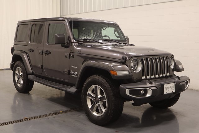2019 Jeep Wrangler Unlimited Sahara photo 2