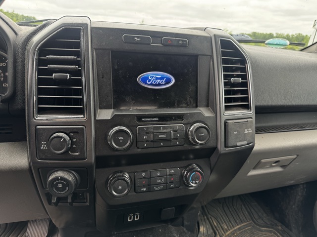 2019 Ford F-150 XLT photo 7