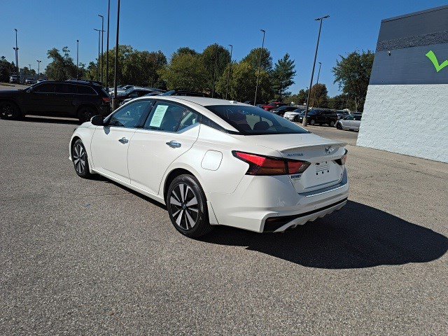 2020 Nissan Altima SL photo 3
