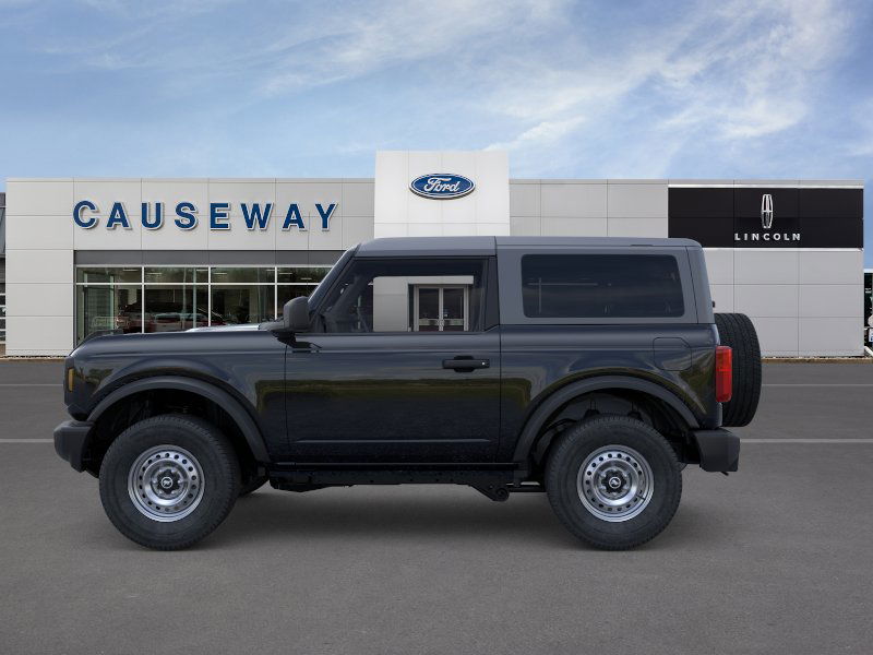 2025 Ford Bronco Base photo 3