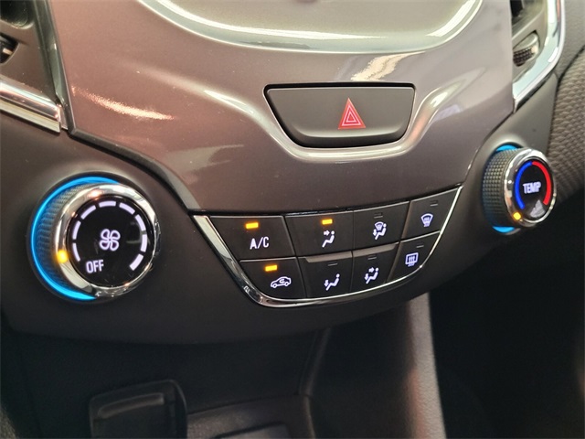 2017 Chevrolet Cruze LT photo 19