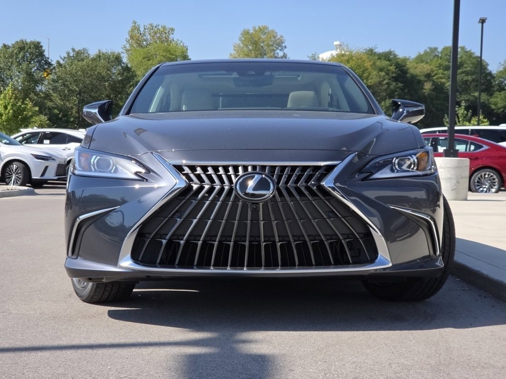 2025 Lexus ES 350 Luxury photo 3