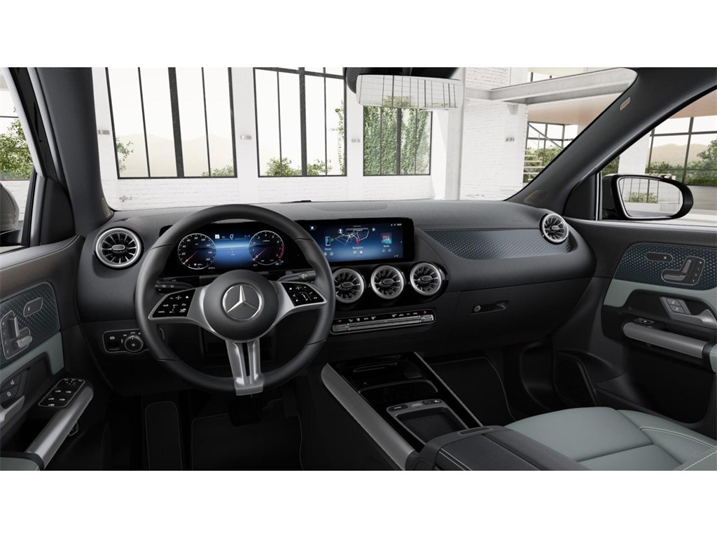 2026 Mercedes Benz GLA 250 4MATIC photo 3