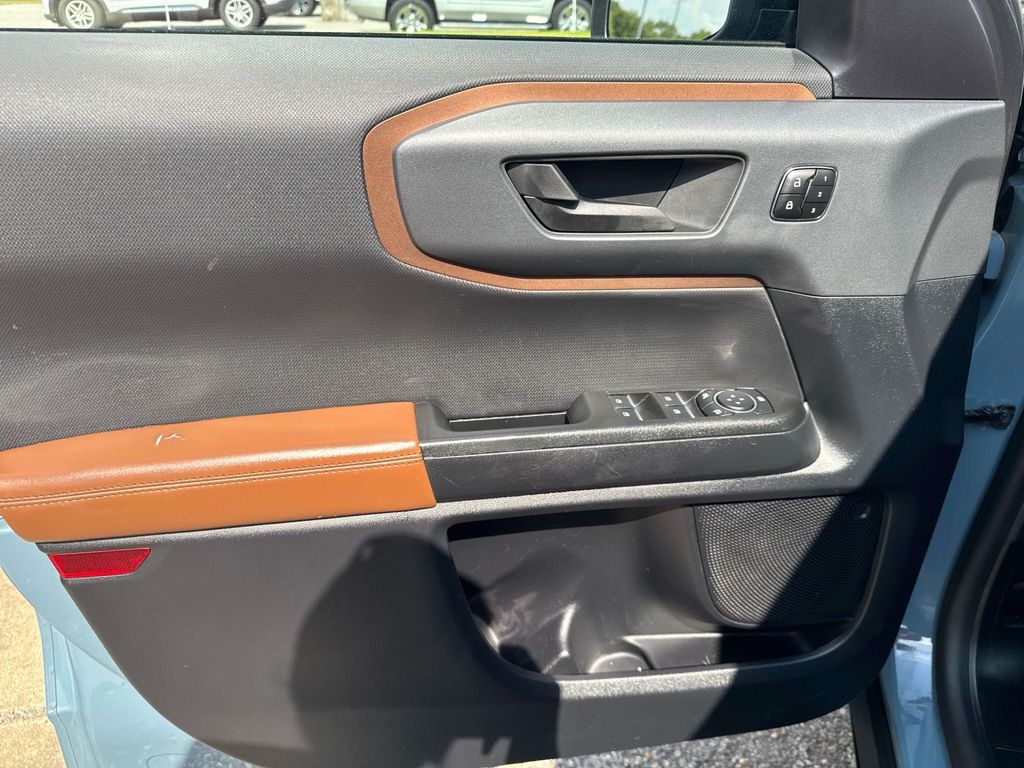 2023 Ford Bronco Sport Outer Banks photo 16