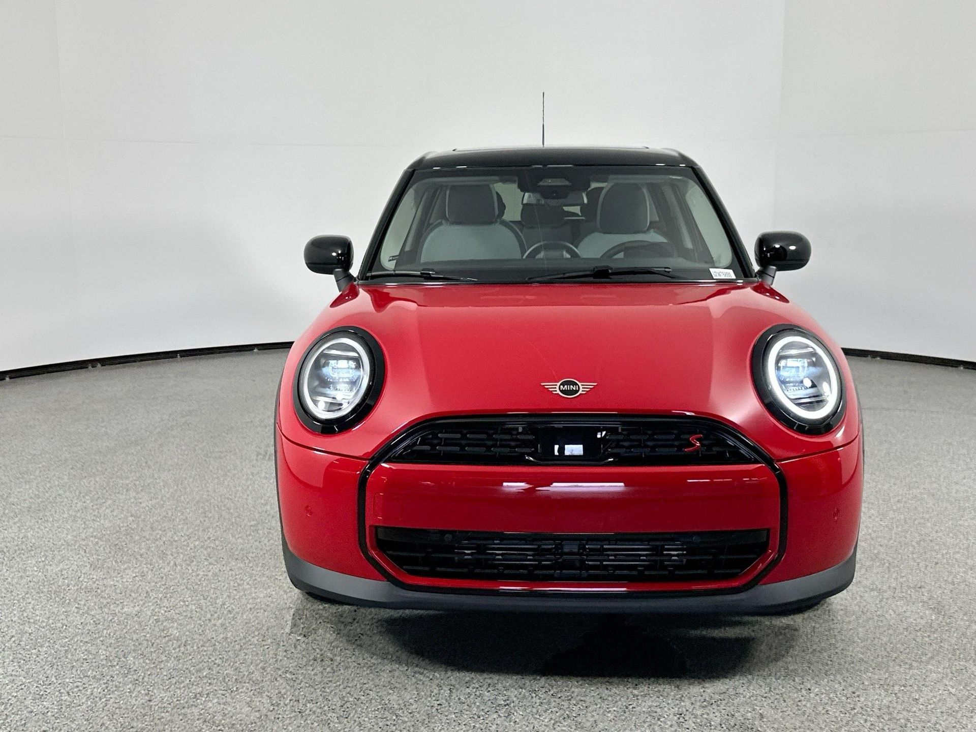 2025 Mini Cooper 4 Door Hardtop Signature photo 2