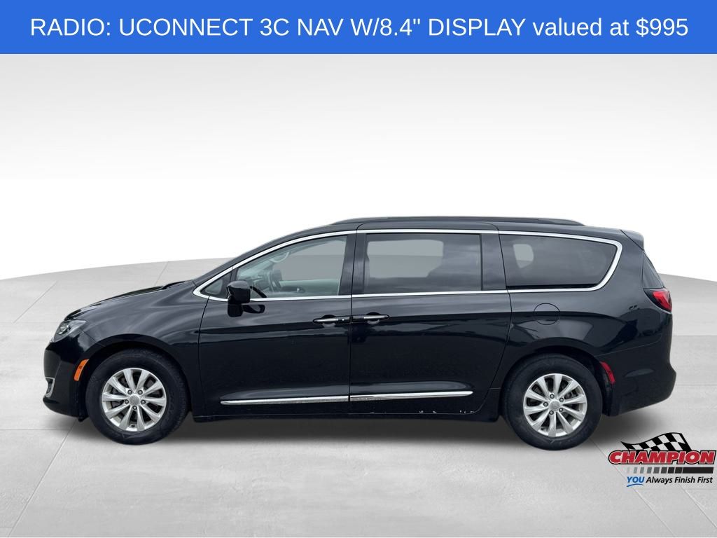 Used 2017 Chrysler Pacifica Touring-L with VIN 2C4RC1BG6HR559231 for sale in Brighton, MI
