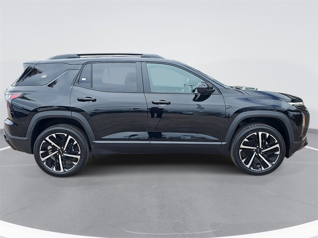 2026 Chevrolet Equinox RS photo 2