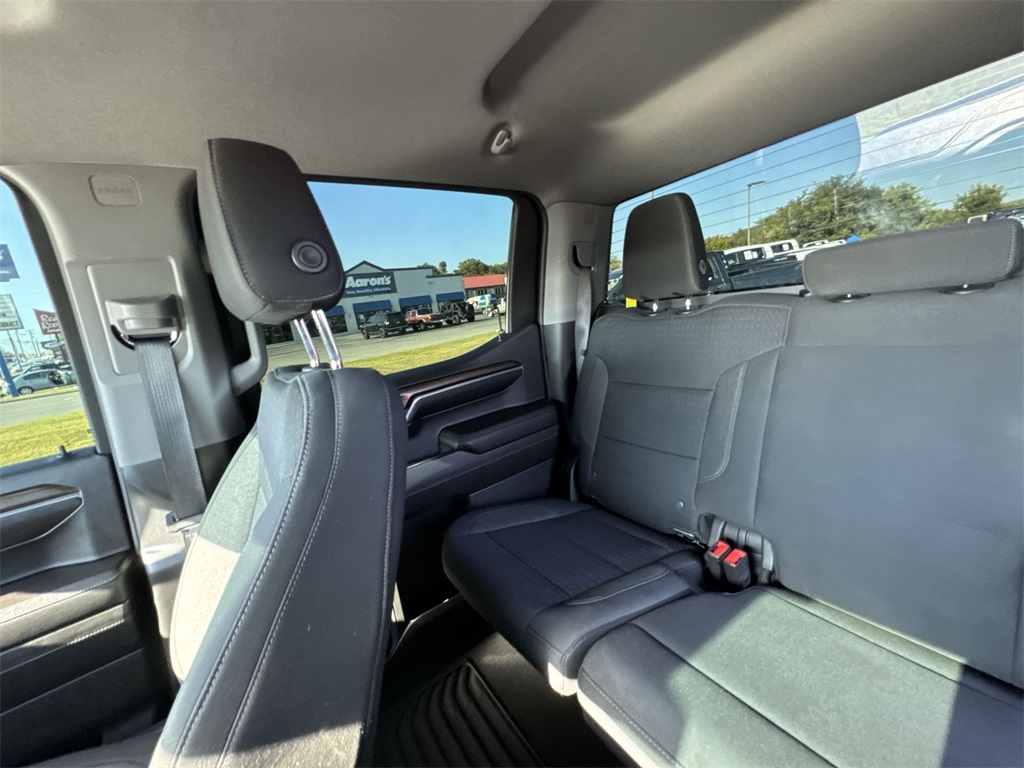 2023 Chevrolet Silverado 1500 LT photo 12