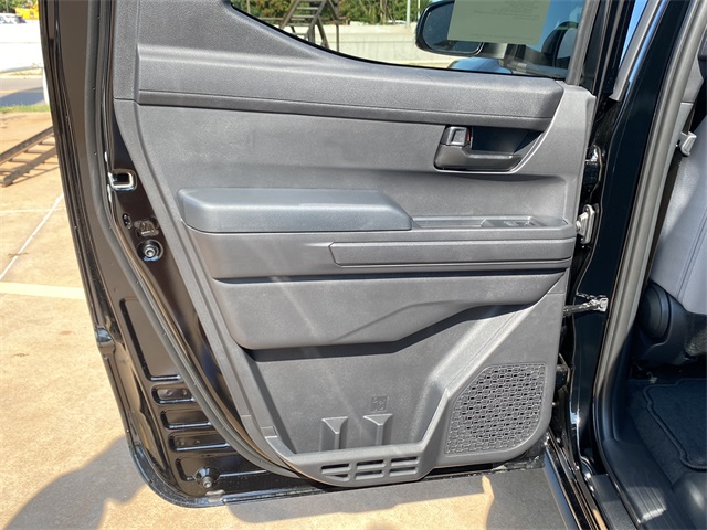 2025 Toyota Tacoma SR5 4x4 Double Cab photo 11