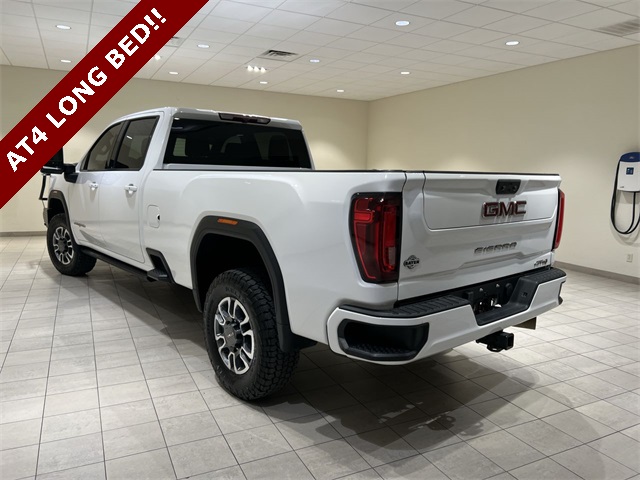 2022 Gmc Sierra HD AT4 photo 2