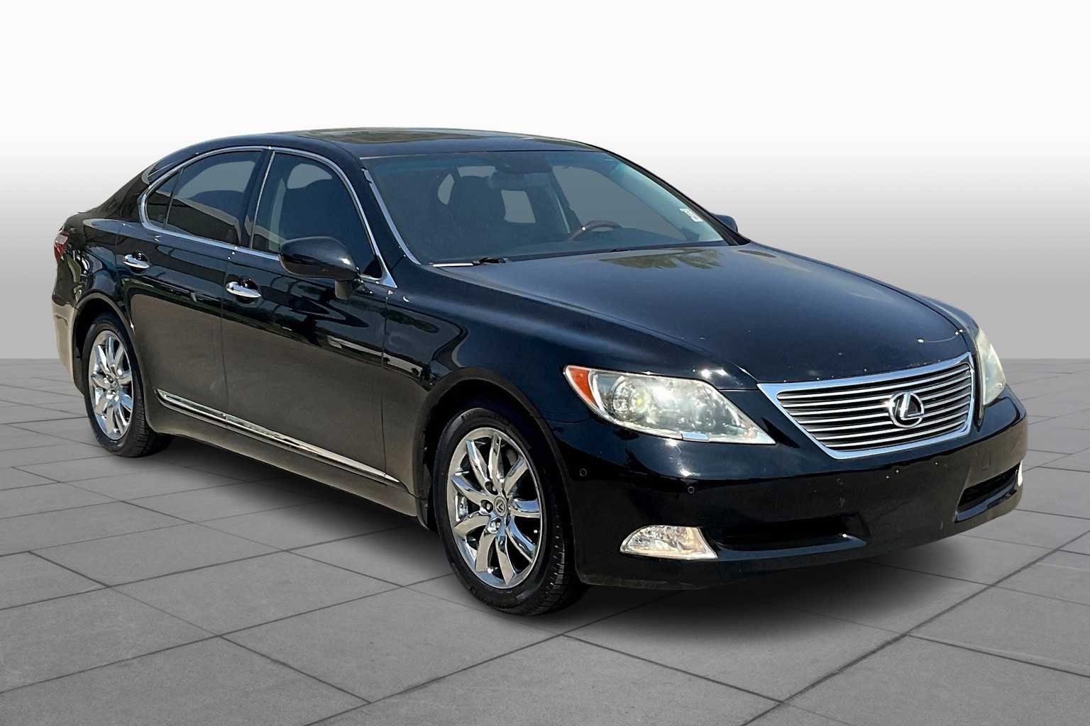 2009 Lexus LS 460 photo 2