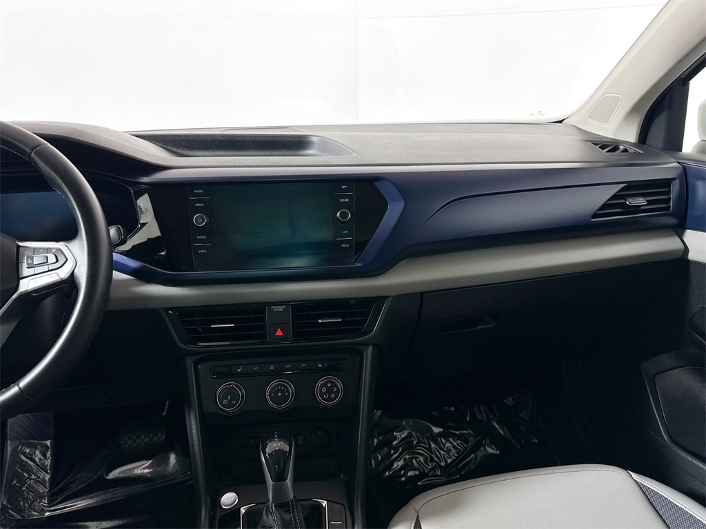 2022 Volkswagen Taos SE photo 4