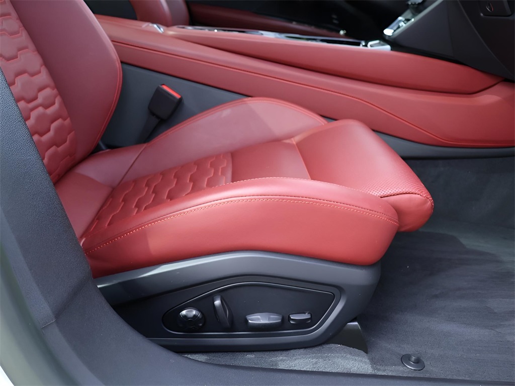 2023 Audi e-tron GT Prestige photo 10
