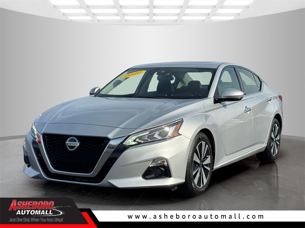 2020 Nissan Altima SL's photo