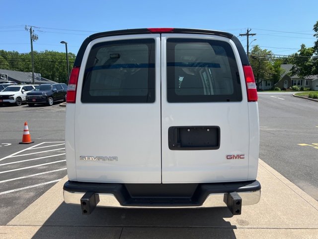 2023 Gmc Savana Cargo 2500 photo 4