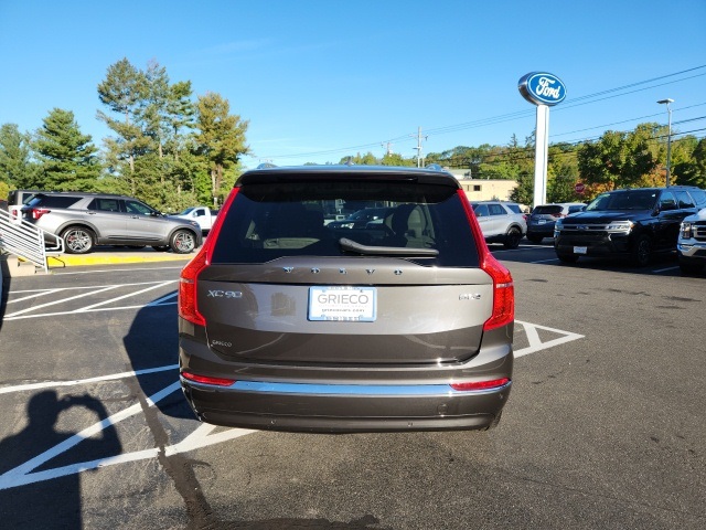 2024 Volvo XC90 Plus photo 3