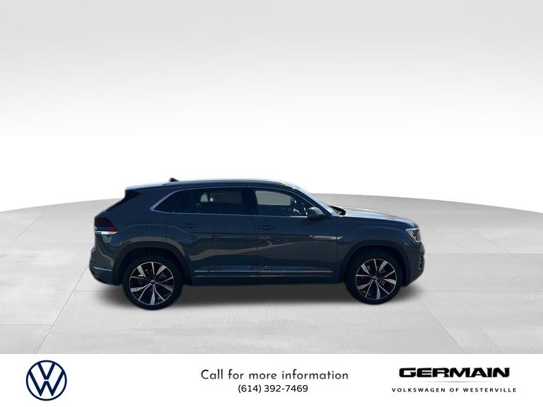 2026 Volkswagen Atlas Cross Sport SEL Premium R-Line photo 4