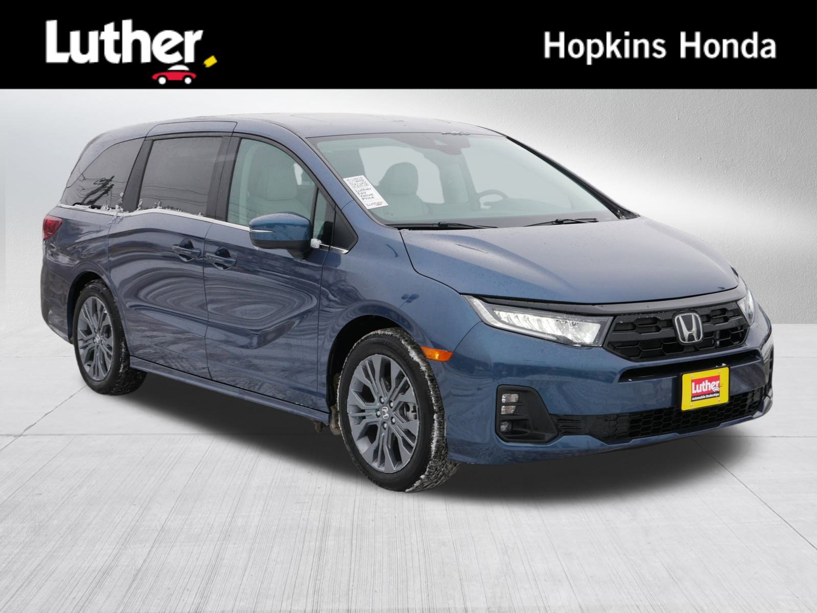 2026 Honda Odyssey Touring's photo