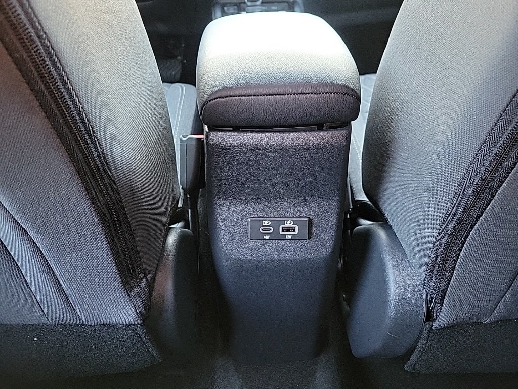 2025 Nissan Kicks SV photo 17