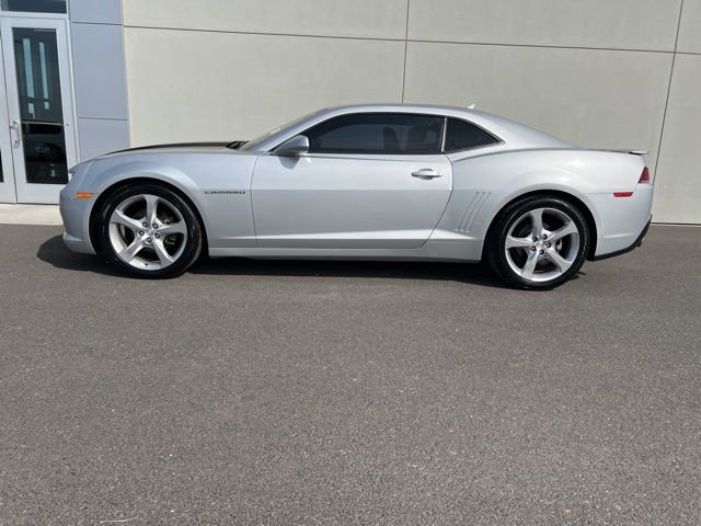 2015 Chevrolet Camaro 2LT photo 4