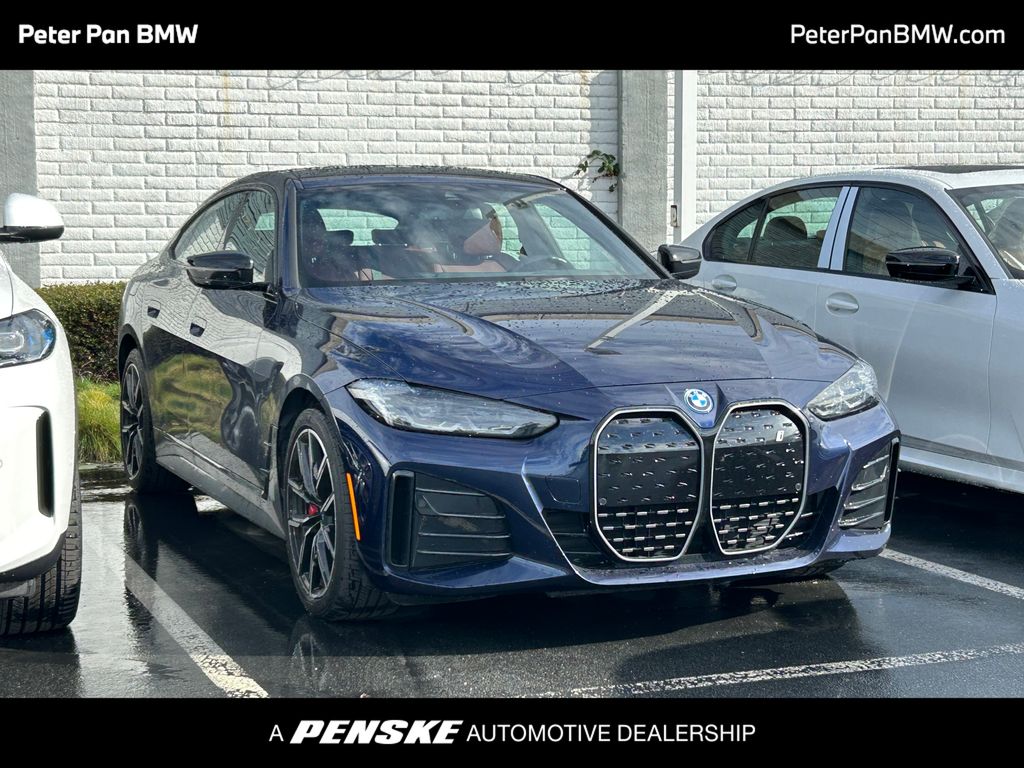 2023 BMW i4 40's photo