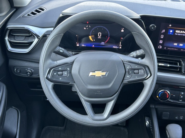 2025 Chevrolet Trailblazer LT photo 12