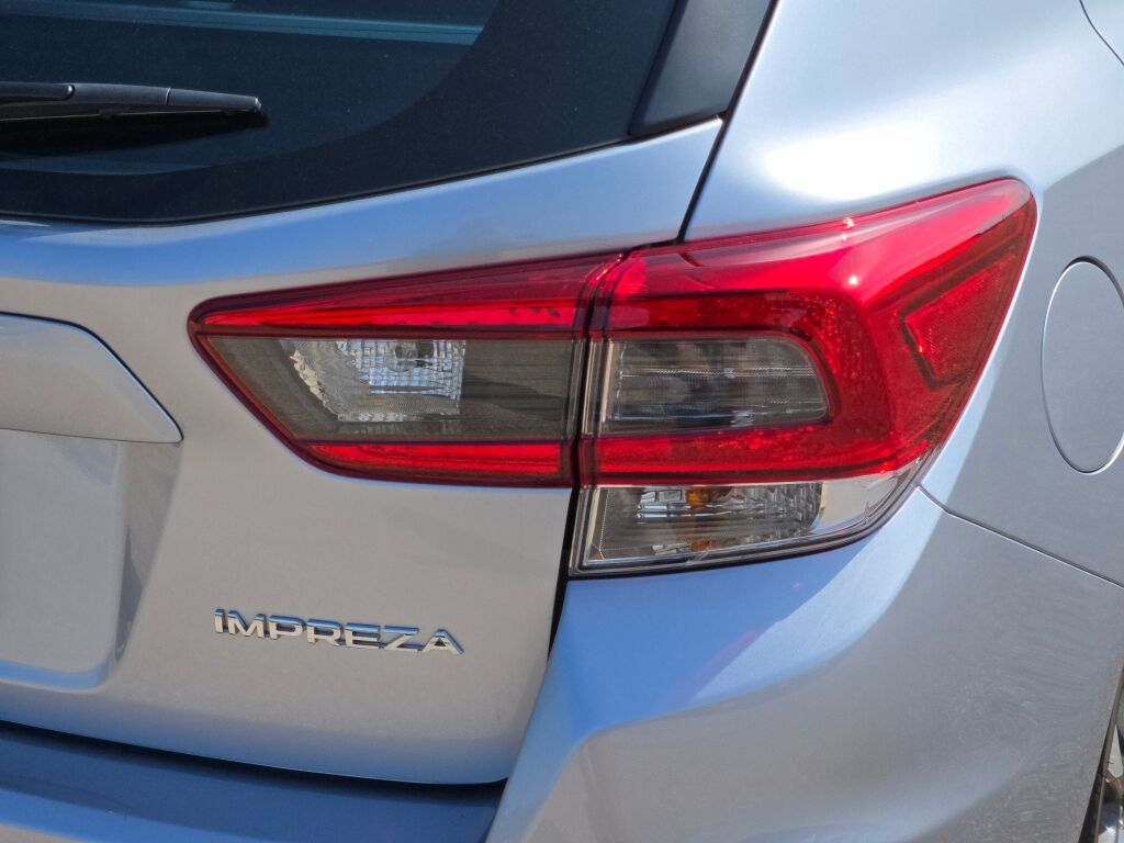 2023 Subaru Impreza Limited photo 11