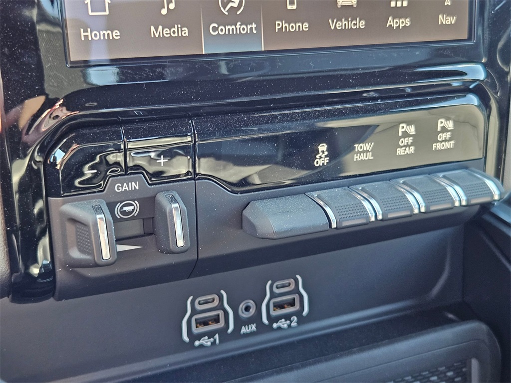 2026 Ram 2500 Laramie photo 24