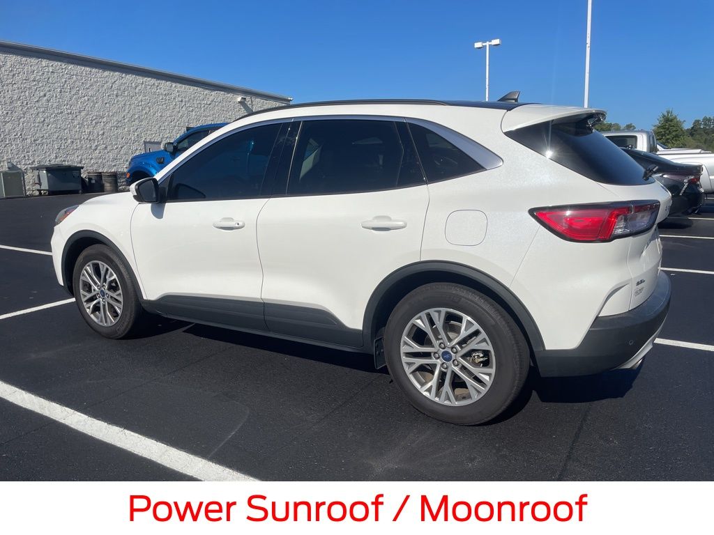 2022 Ford Escape SEL photo 3