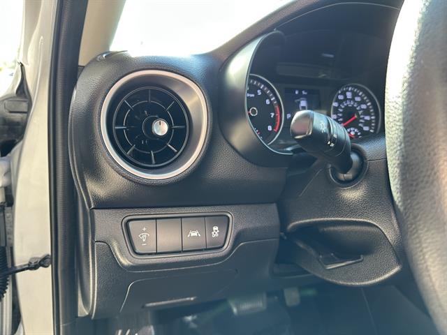 2021 Kia Forte LXS photo 14