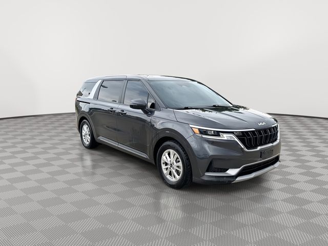 2023 Kia Carnival LX photo 2