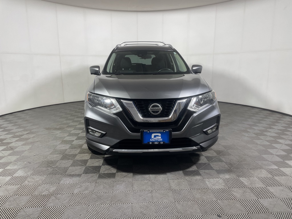 2019 Nissan Rogue SV photo 3