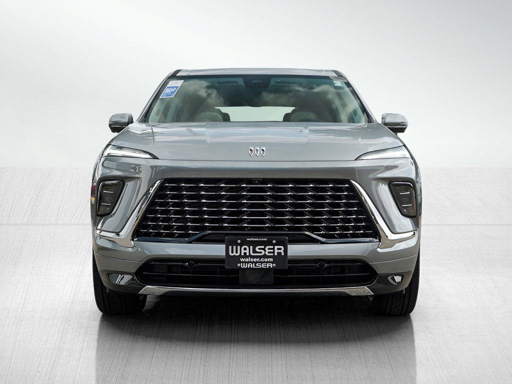 2026 Buick Enclave Avenir photo 2