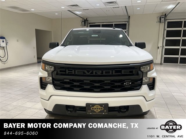 2026 Chevrolet Silverado 1500 Custom photo 3