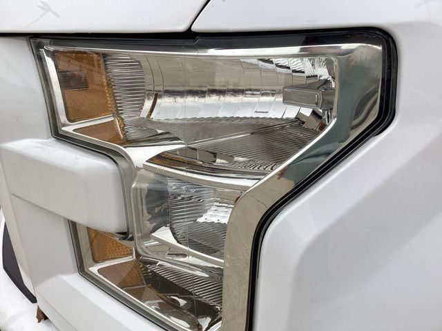 2015 Ford F-150 XLT photo 4