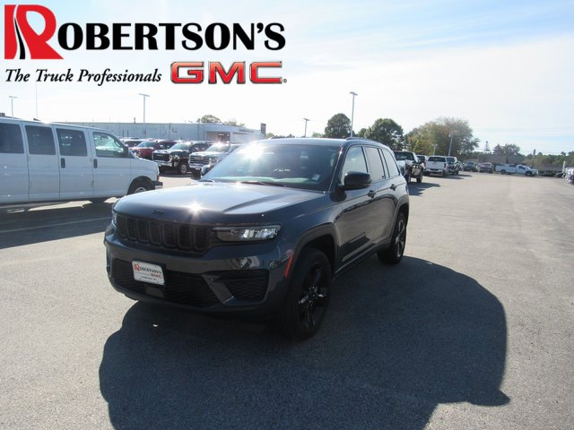 2024 Jeep Grand Cherokee Altitude's photo