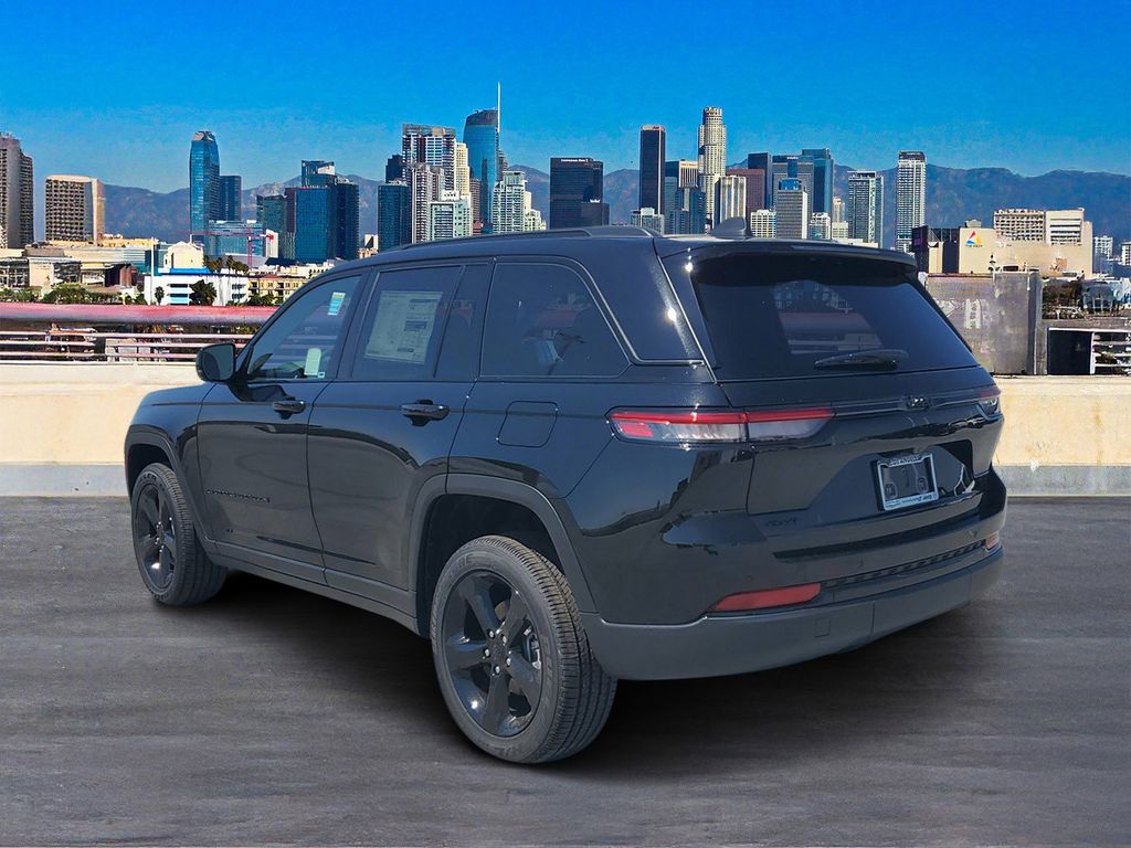 2025 Jeep Grand Cherokee Altitude X photo 3
