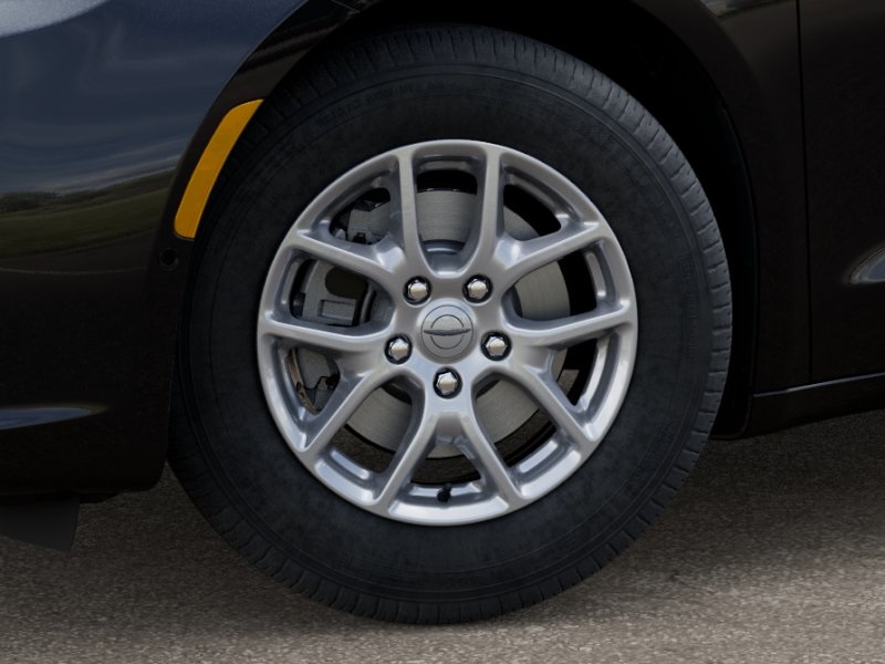 2026 Chrysler Pacifica photo 4