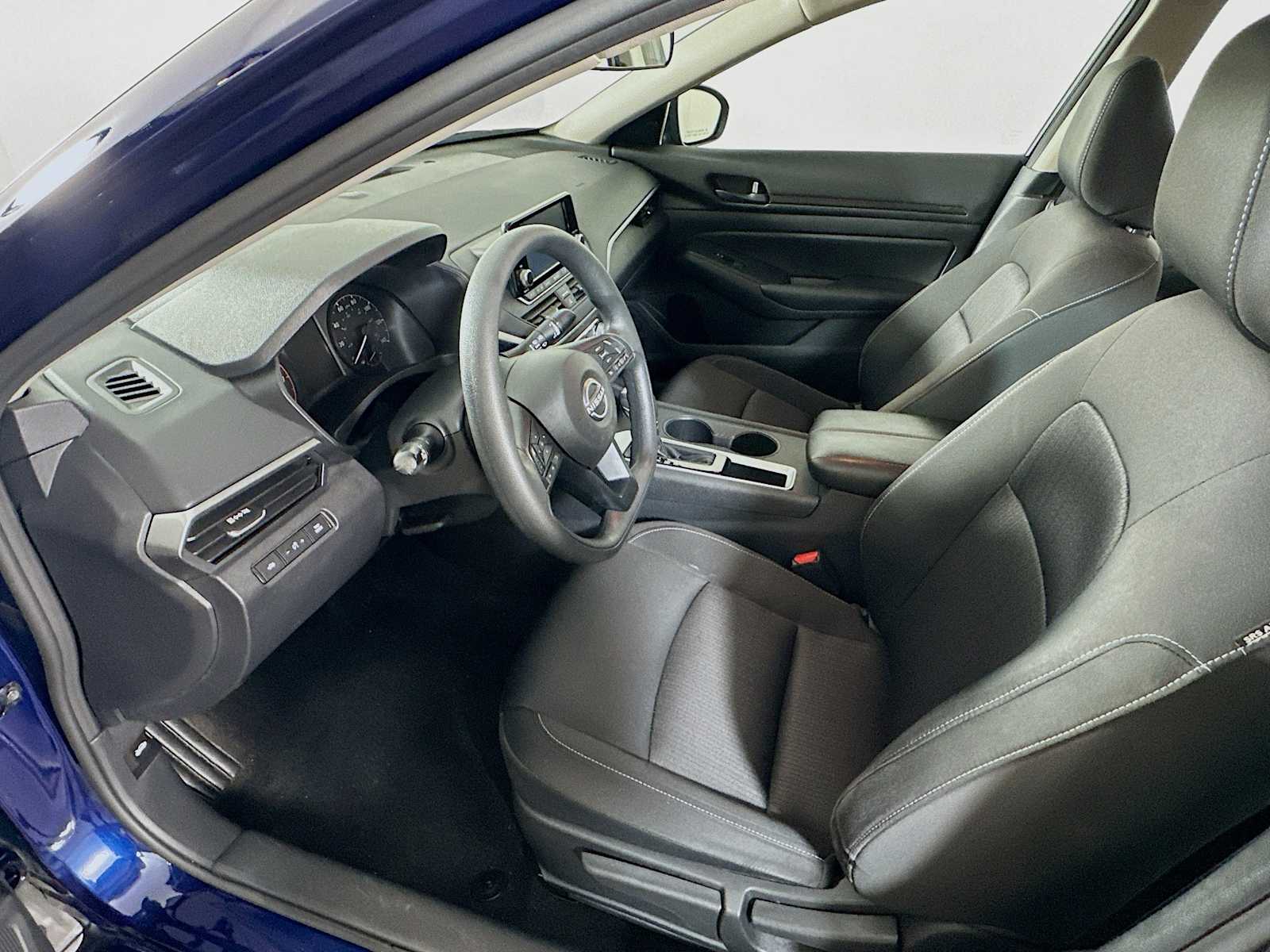 2023 Nissan Altima 2.5 S photo 7