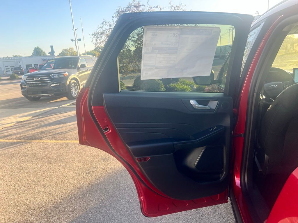 2026 Ford Escape Active photo 19