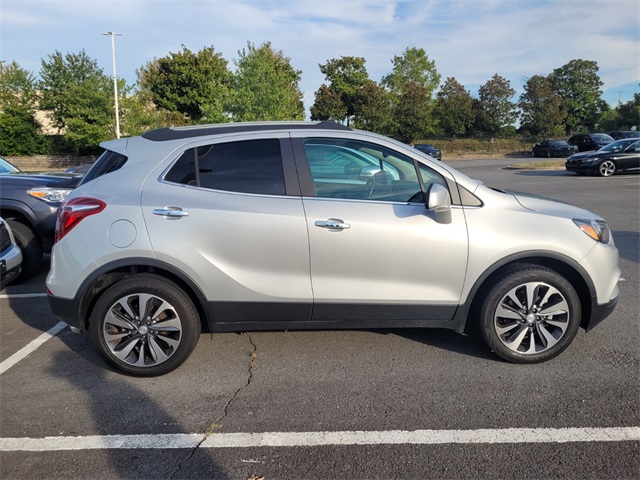 2022 Buick Encore Preferred photo 2